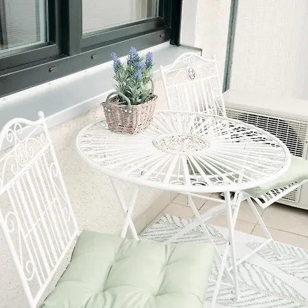 Modern & Schick In Zentrumsnaehe! *